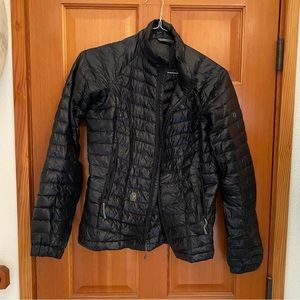 Mountain Hardware ghost whisperer jacket